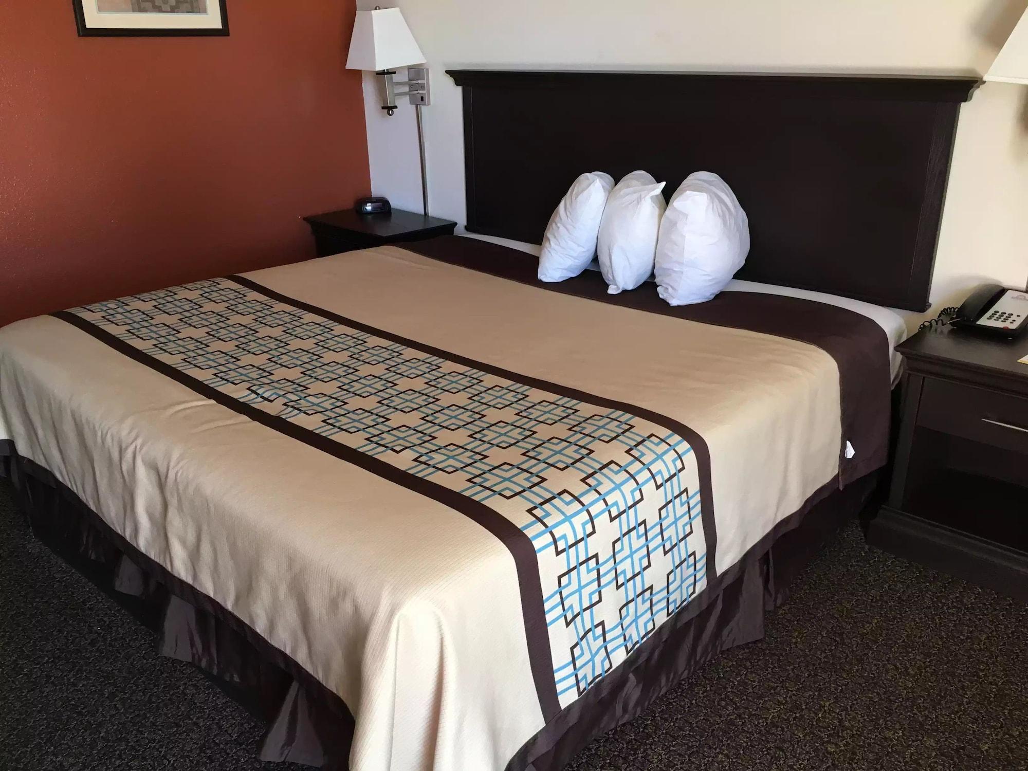 Days Inn By Wyndham Hobbs Buitenkant foto