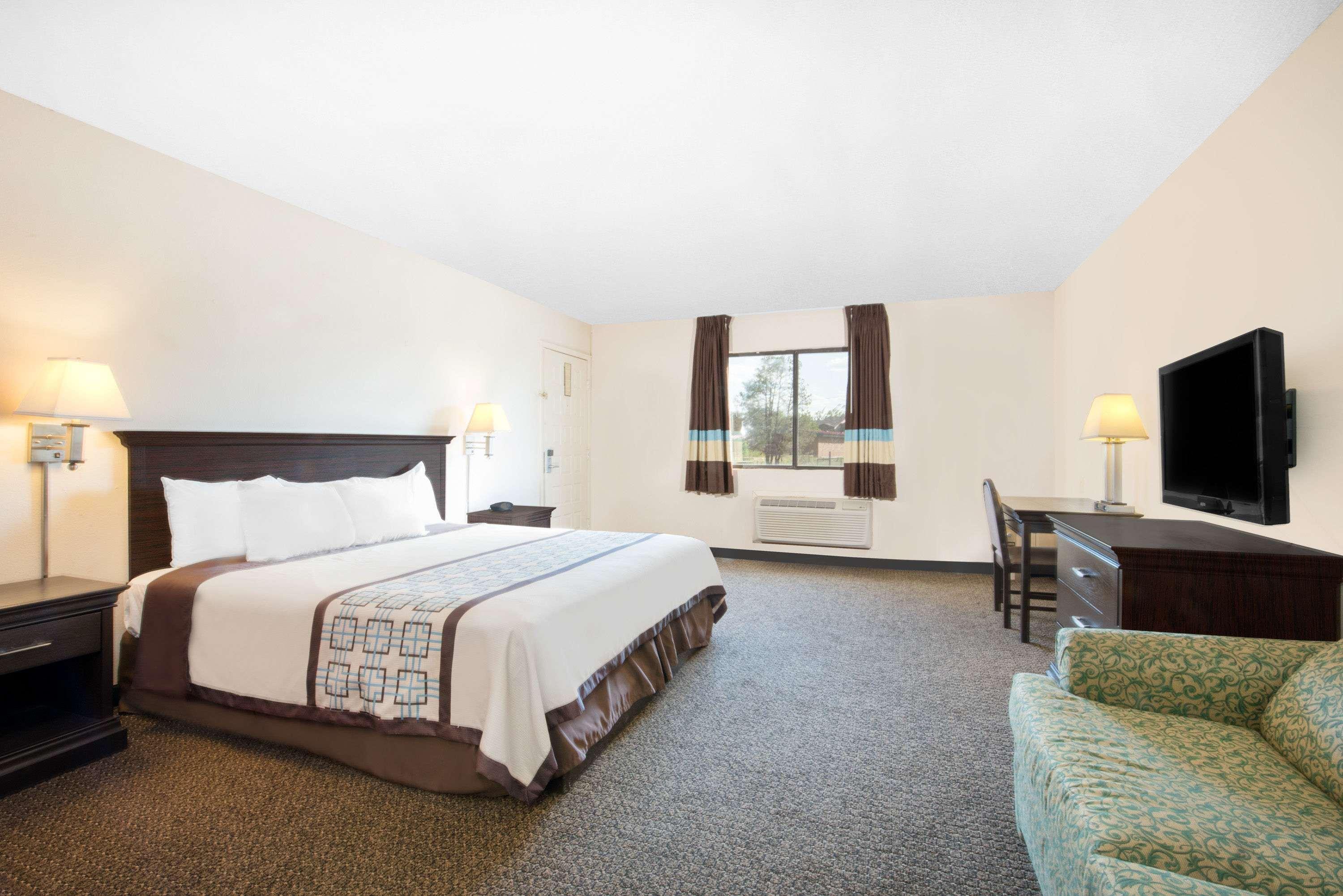Days Inn By Wyndham Hobbs Buitenkant foto